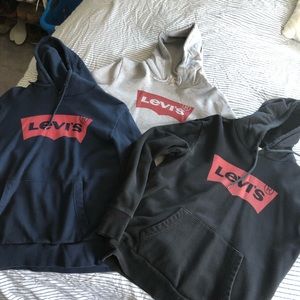 3 size medium Levi pullovers. Amazing deal here